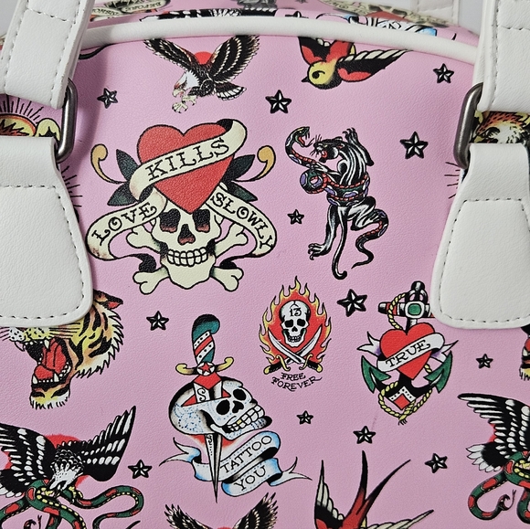 Ed Hardy NWT Crossbody Weekender Bag - Picture 5 of 8
